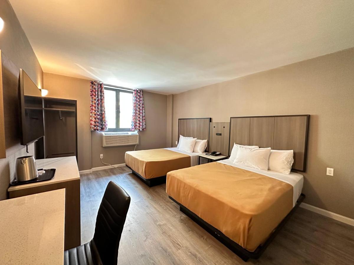 Regal Inn & Suites New York Laguardia Hotel Екстериор снимка
